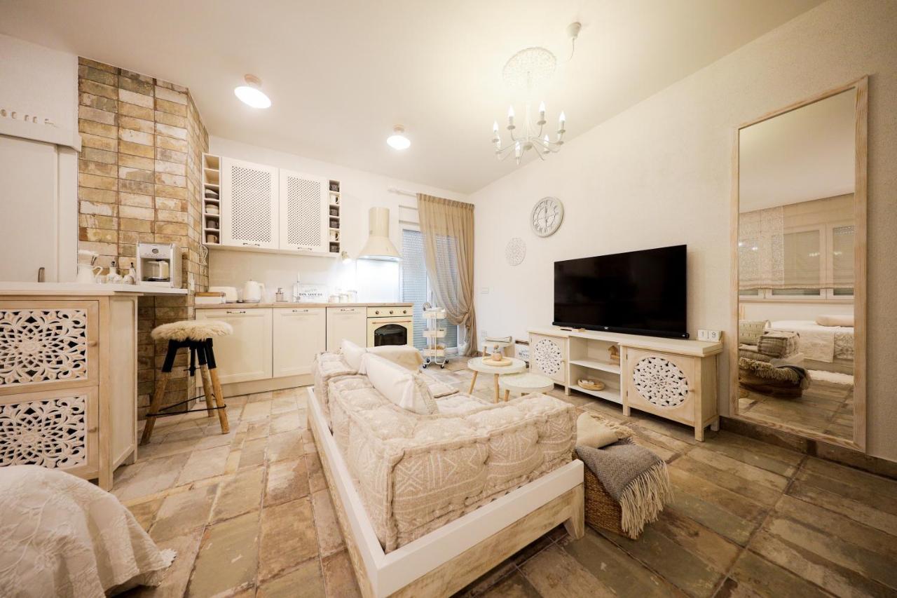 Ika Boutique Luxury Apartments Zara Esterno foto
